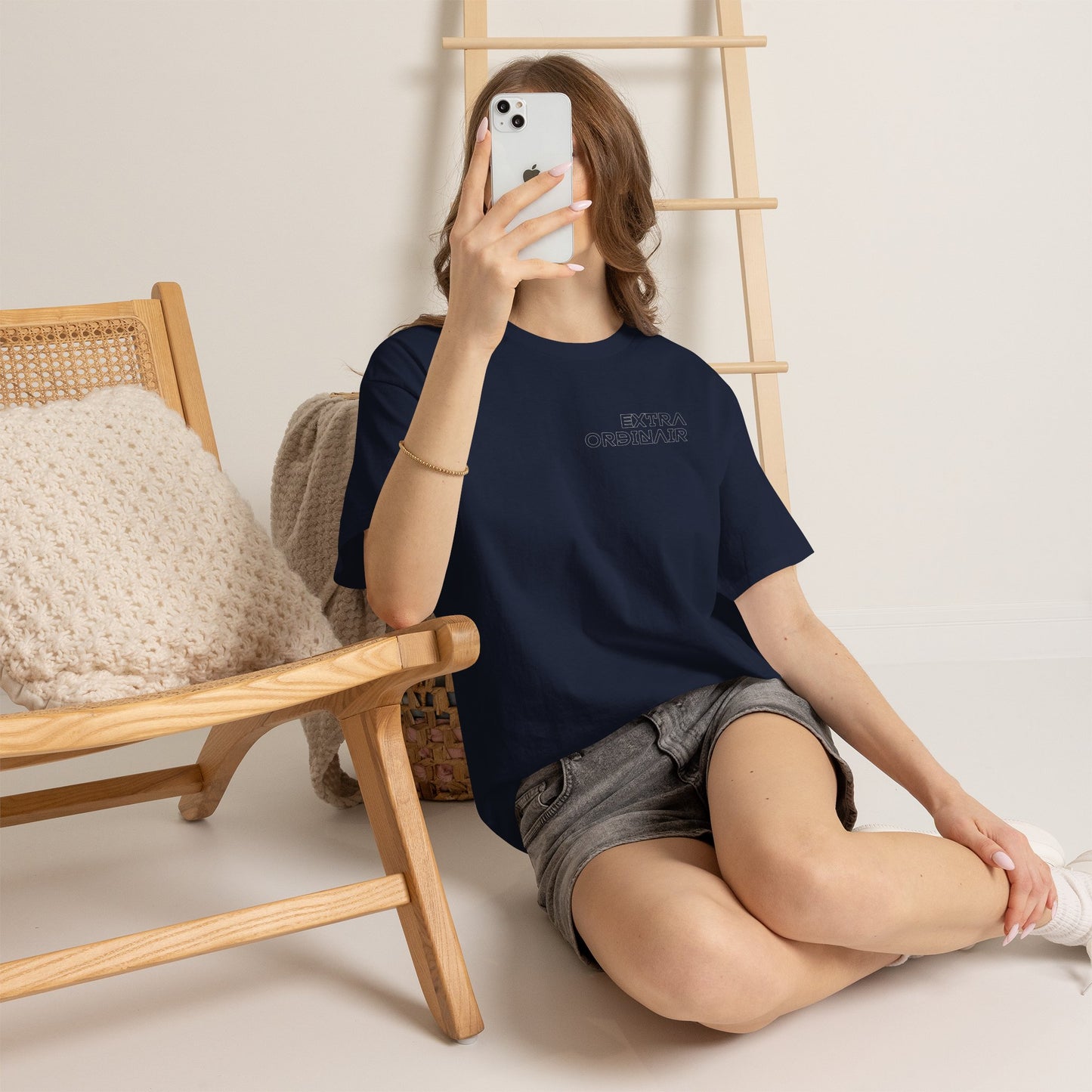 Extraordinair T-Shirt | Slimme Woordgrap Tussen Buitengewoon en Ordinair